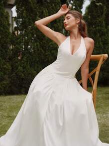 SHEIN Unity Vestido maxi elegante de un solo color con cuello halter, espalda descubierta y sin mangas - Blanco - Ver 1