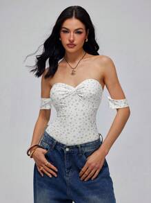 Roylia Short Sleeve Open Shoulder Ditsy Floral Twist Front Bodysuit