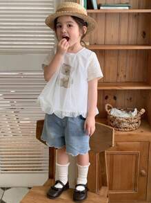 DAZY Young Girl Pocket Curved Hem Loose Casual Denim Shorts, Summer - Medium Wash - View 2