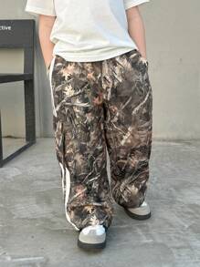 SHEIN 1 件年轻男孩休闲运动可爱日常舒适街头印花腰带直筒裤，适合外出、学校、聚会、春夏秋冬季节、返校、秋季迷彩裤迷彩工装裤男童迷彩裤男童迷彩裤男童工装裤