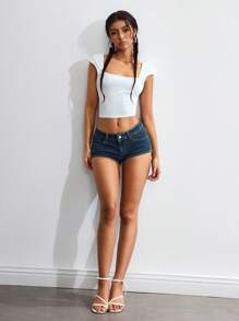 Jeanoix Women's Pocket Detail Low-Waist Skinny Fashionable Sexy Denim Shorts Y2k