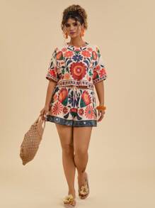 SHEIN TRVLCHIC 2 件套加大码女式热带花卉印花圆领短袖 T 恤和短裤套装，休闲度假装 - 彩色 - 查看 6