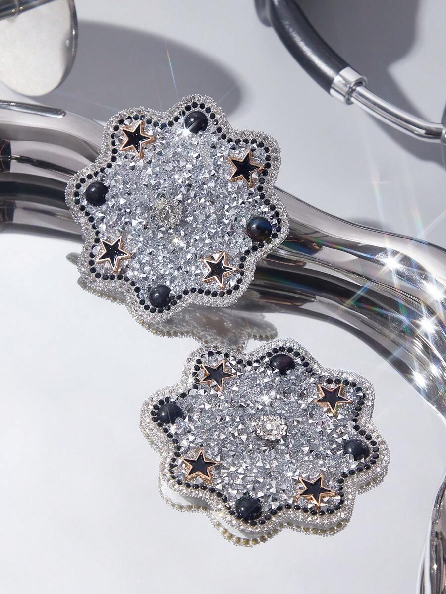 SHEIN 水钻装饰花形硅胶自粘式可重复使用乳贴