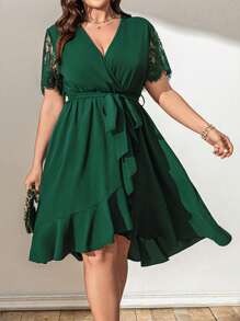 SHEIN Clasi Vestido de talla grande con cuello en V, dobladillo con volantes y parches - Verde Oscuro - Ver 6