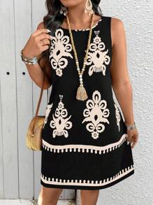 SHEIN Clasi Plus Size Women Casual Slimming Print Sleeveless Dress