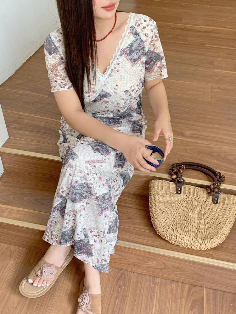 Dazy Plus Plus Size Floral All-Over Print Contrast Lace V-Neck Fitted Long Dress With Short Sleeves Boho