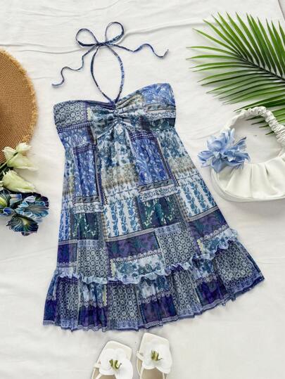 Soleia 女式彩色印花拼布 V 领抽绳迷你连衣裙，带荷叶边下摆，适合音乐节装扮