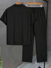 Manfinity Homme Ensemble deux pièces pour hommes, chemise à manches courtes de couleur unie simple et pantalon long d'été. Tenue décontractée