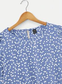 SHEIN VCAY 休闲编织心形全印花泡泡袖衬衫