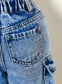 SHEIN Playful Pals 男童休闲多口袋水洗牛仔工装短裤 - 中等水洗藍 - 查看 7