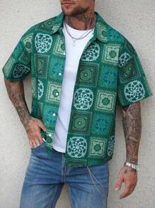 Manfinity RSRT Camisa casual de manga corta con botones y estampado floral retro para hombres, de verano