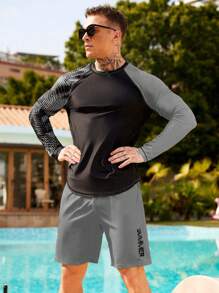 Manfinity Swimmode 2 件套男士撞色插肩袖泳衣（含短裤）夏威夷风