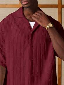 SUMWON 纹理条纹夏季度假衬衫纽扣领露营领假日海滩休闲短袖轻便度假周末家居服 - 酒紅色 - 查看 7