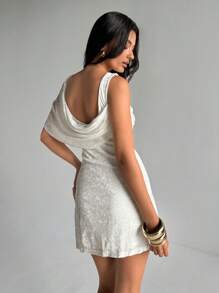 Aloruh Vestido Curto Assimétrico com Babados Off-Shoulder, Linha A Sem Costas, Veludo Linho Flare com Recorte, Primavera/Verão Férias - Branco - Visão 2