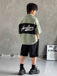 SHEIN 2 件套青少年男童休闲纯色 Polo 领刺绣宽松短袖衬衫和梭织短裤套装，黑白相间，适合通勤、上学、日常休闲、旅行、运动、春夏秋冬 - 黑色 - 查看 3