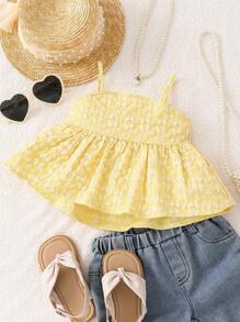 年轻女孩平纹编织褶饰细肩带背心