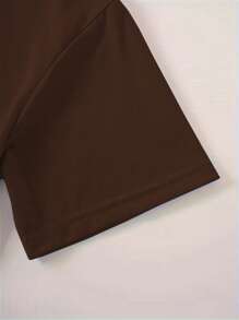 Plus Size Women Butterfly Print Round Neck T-Shirt - Coffee Brown - View 3
