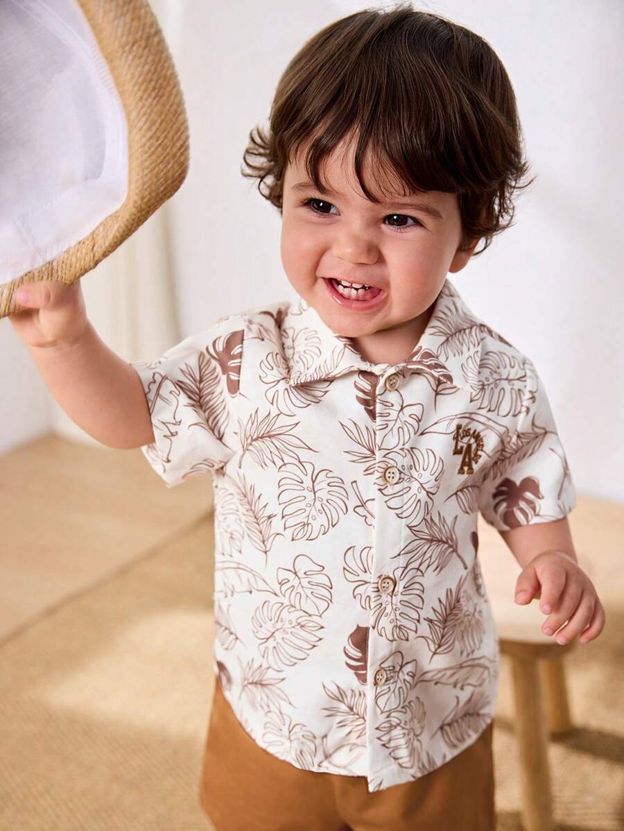 Cozy Pixies 2 Stück Baby Jungen Set: Kurzarmhemd mit Kragen und einfarbige Shorts mit Gummizug - Verschiedenfarbig - Übersicht 1