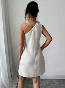 Selianne Robe décontractée en lin sans manches avec une épaule, robe ample et élégante pour les vacances et le travail avec décoration florale et fente latérale, printemps/été, sortie - Nude - Voir 2