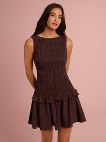 Enchnt 女式纯色荷叶边下摆圆领无袖迷你连衣裙