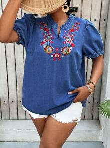 Slaydiva Plus Size Denim Blouse, Casual Short Sleeve Embroidered Loose Fit Blue