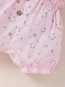 3pcs Baby Girl Set: Knitted Top With Cap Sleeves, Ditsy Floral Printed Pinafore Shorts, Hat - Multicolor - View 6