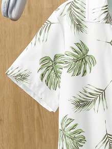 2 pièces Ensemble de chemise à manches courtes florales et shorts décontractés pour garçons préadolescents, convenant pour le trajet, l'école, le port casual quotidien, les sports, le printemps/l'été, les vacances, la plage