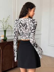 EastFlair Women Chinese Dragon Print Long Sleeve Cropped Top With Button Design - Black and White - View 6
