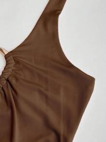 Sweetra 复古性感V领金属扣装饰吊带背心 - 棕色 - 查看 4