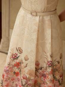 MOTF PREMIUM VESTIDO ESTAMPADO FLORAL CON CINTURÓN