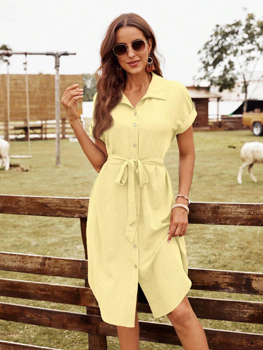 EMERY ROSE Vestido minimalista de verano para mujer con mangas tipo murciélago y botones delanteros de un solo color - Amarillo - Ver 1