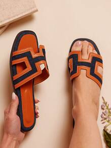 SHUZIA Dép xỏ ngón in chữ vuông quai chéo cho nữ - Màu xanh hải quân - Xem 2