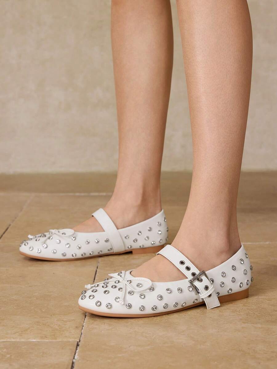 MOTF PREMIUM RETRO PUNK STYLE COMFORTABLE CASUAL BOW DECOR AND RHINESTONE STUD FLAT MARY JANE SHOES - White - View 2