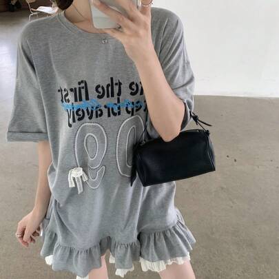 여성용 라운드 넥 그래픽 리본 러플 헴 솔리드 레터 프린트 반팔 티셔츠 귀여운 탑