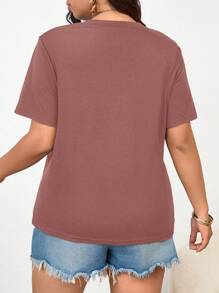 SHEIN Frenchy Plus Size Casual Heart Embroidered Round Neck Short Sleeve T-Shirt