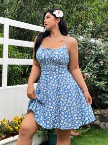 SHEIN EZwear Solflare Plus Size Blue Ditsy Floral Slip Dress, Fashionable For Summer,Wedding Guest Dress Women,Vacation Outfits Woman,Beach Outfits For Woman,Sundress,Birthday Dresses For Women,Festival,Sun Dresses For Women - Blue - View 6