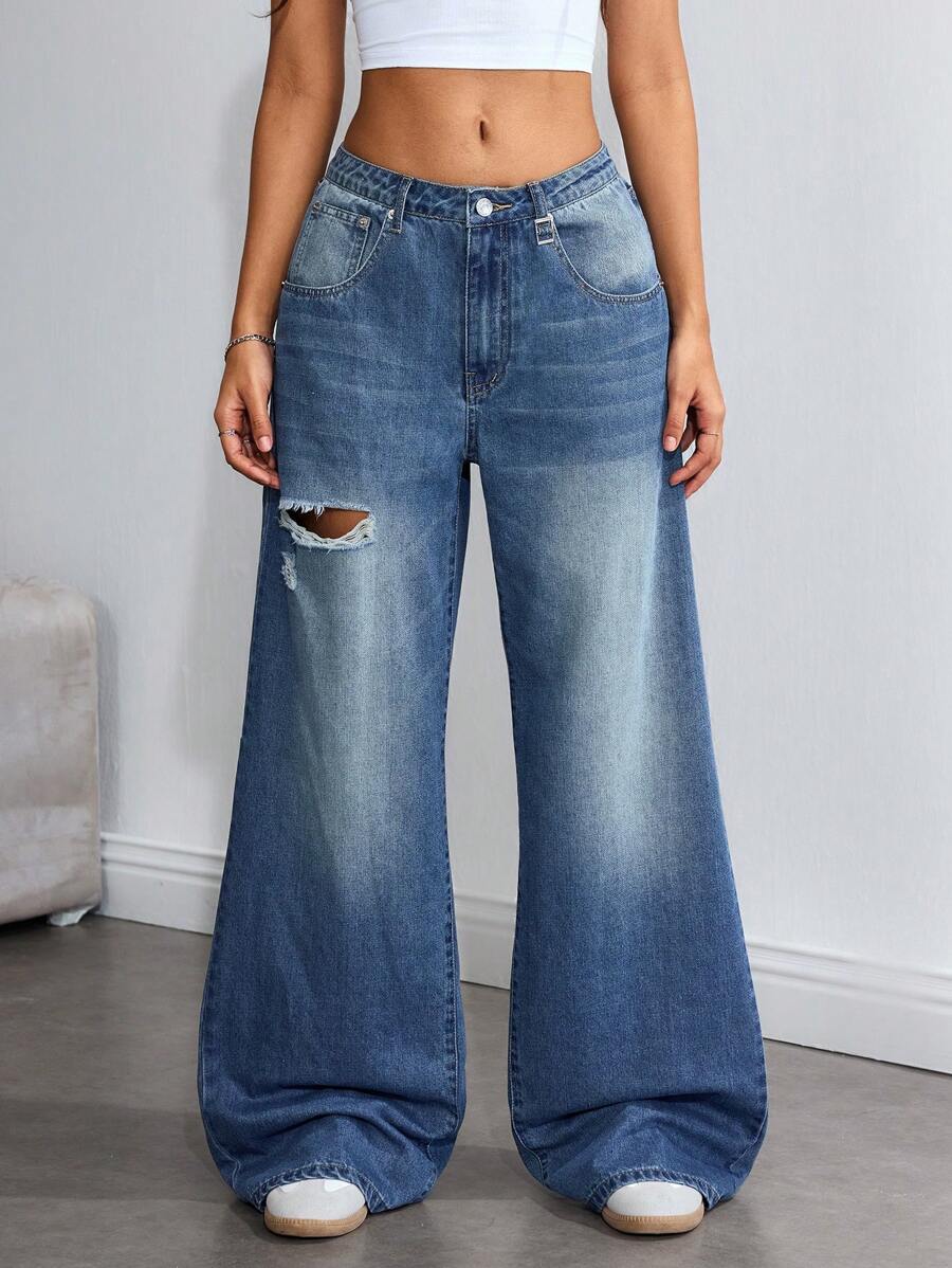 SHEIN EZwear Jeans casuales versátiles de pierna ancha y bolsillos desgastados para mujer - Azul lavado medio - Ver 1