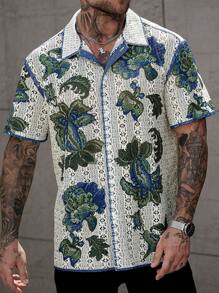 Manfinity RSRT 男士度假休闲风INS针织钩编纹理绿色植物图案短袖衬衫。纽扣门襟，散发着法式优雅浪漫气息，这款衬衫是夏威夷海滩度假的完美之选。 - 彩色 - 查看 6