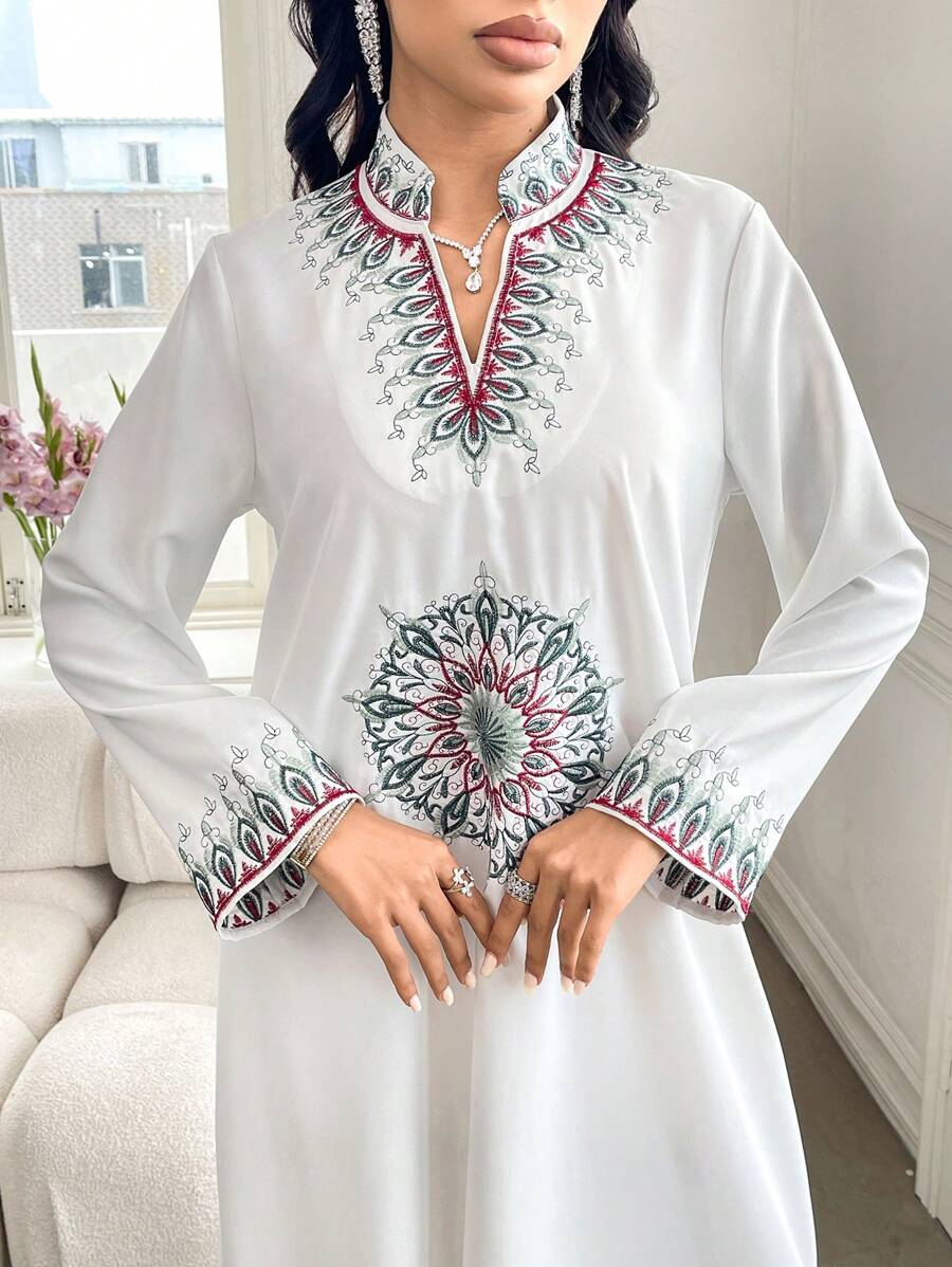 SHEIN Najma 女士宽松舒适优雅刺绣长袍,适合日常穿着,端庄 - 白色 - 查看 1