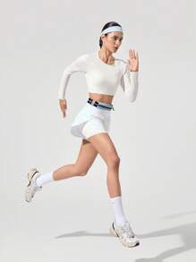 GLOWMODE Break A Sweat Quick-Dry Lightweight Adjustable Belt Reflective Running Belt Bag - Baby Blue - View 5