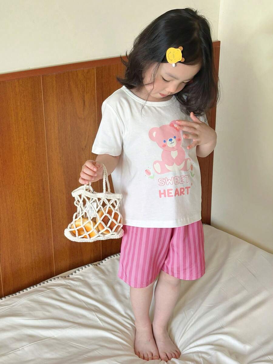 DAZY 小女孩图案短袖 T 恤和条纹短裤睡衣套装，女孩夏季服装 - 白色 - 查看 1