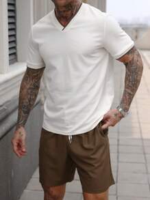 Manfinity Homme Men's Summer Casual Contrast Trim V-Neck T-Shirt And Shorts Set - Multicolor - View 3