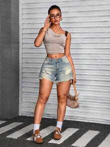 SHEIN ICON Women's Solid Color Ripped Raw Hem Pocket Casual Denim Shorts - Light Wash - View 5