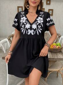 SHEIN VCAY Plus Size Floral Embroidery Short Sleeve Casual Vacation Style Dress, Graduation Dress, Graduation Dresses For Women, Mother's Day Gift, Easter Clothes, Vacation Outfits Women, Concert Outfit Women