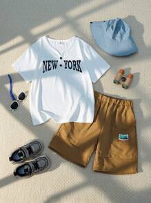 SHEIN Explorewe Set de 2 piezas: Camiseta de manga corta con cuello en V y pantalones cortos de estilo casual de verano para niños - Blanco - Ver 2