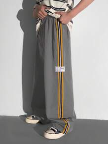 SHEIN Tween 男童休闲百搭舒适彩色织带字母标签直筒宽松梭织纯色裤子，适合通勤、上学、日常休闲、旅行、运动、春夏秋冬 - 灰色 - 查看 5