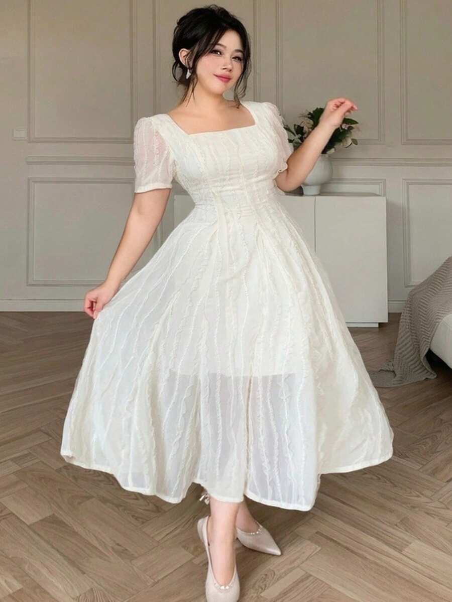 Dazy Plus Vestido maxi elegante de cuello cuadrado con mangas cortas y cintura entallada, en tela texturizada