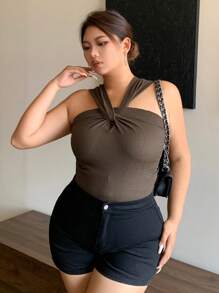 Dazy Plus 1pc Women Plus Size Solid Color Cut Short Halter Neck Fitted Tank Top Women Summer Clothing