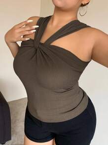 Dazy Plus 1pc Women Plus Size Solid Color Cut Short Halter Neck Fitted Tank Top Women Summer Clothing