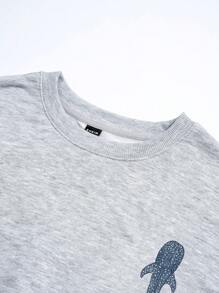 SHEIN EZwear Sudadera holgada de manga larga con cuello redondo, estampado gráfico de tiburón, para vacaciones de estilo informal y sencillo para mujeres